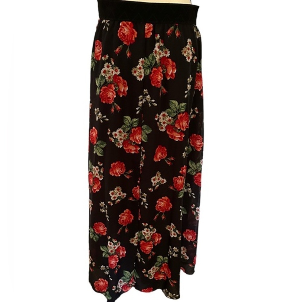 Lularoe elastic waist rose floral maxi skirt size M